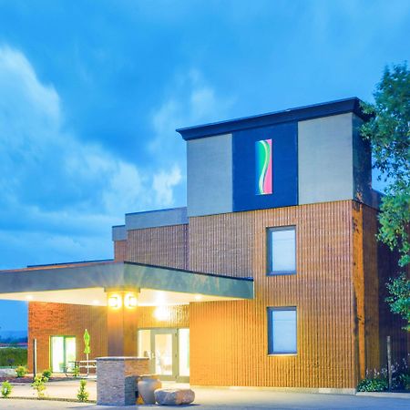Super 8 By Wyndham Plattsburgh Hotel Bagian luar foto